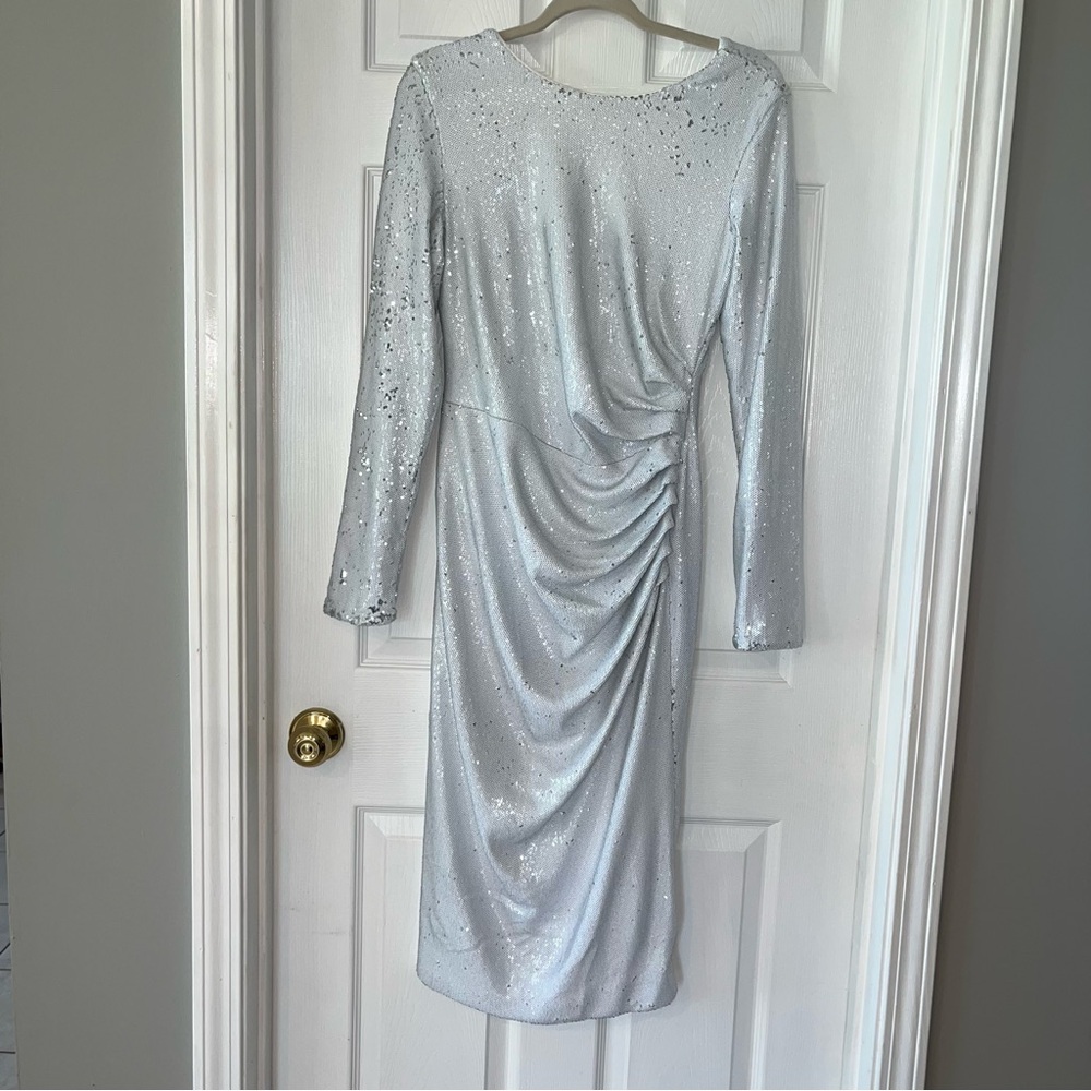 Dress the Population Emilia White Silver Sequin Midi Dress Ruched Size Large NEW